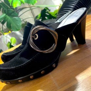 Stuart Wiesman suede mules women’s size 7 great condition